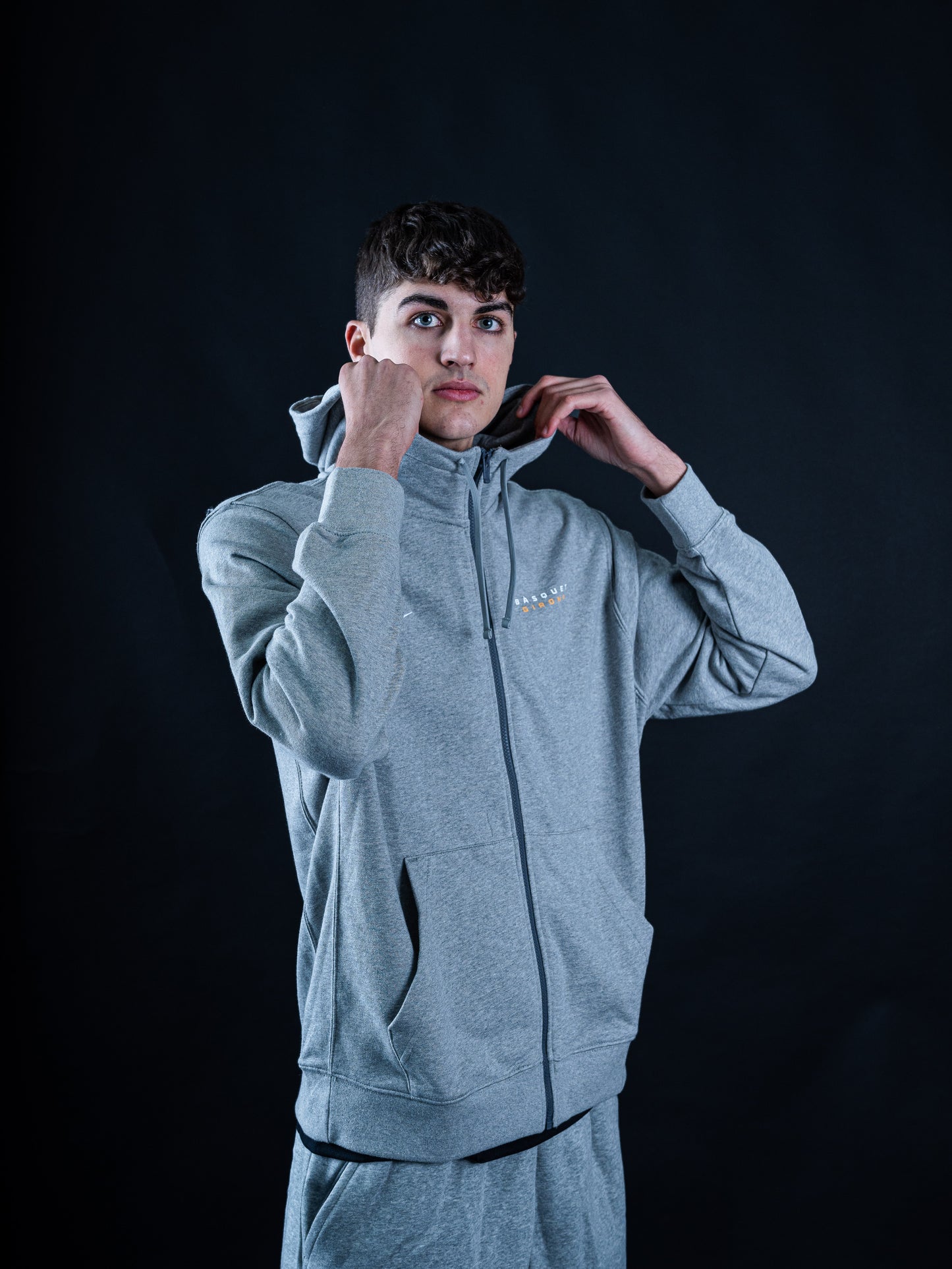 Minimal Gray Sweatshirt