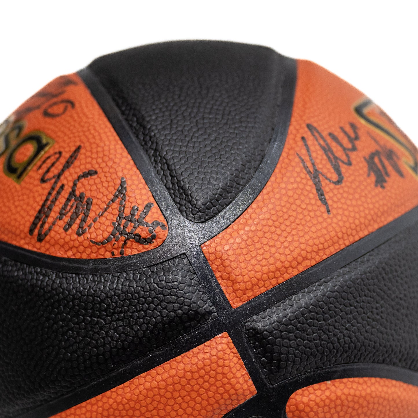 "Liga Endesa" ball signed by the 2023-2024 squad