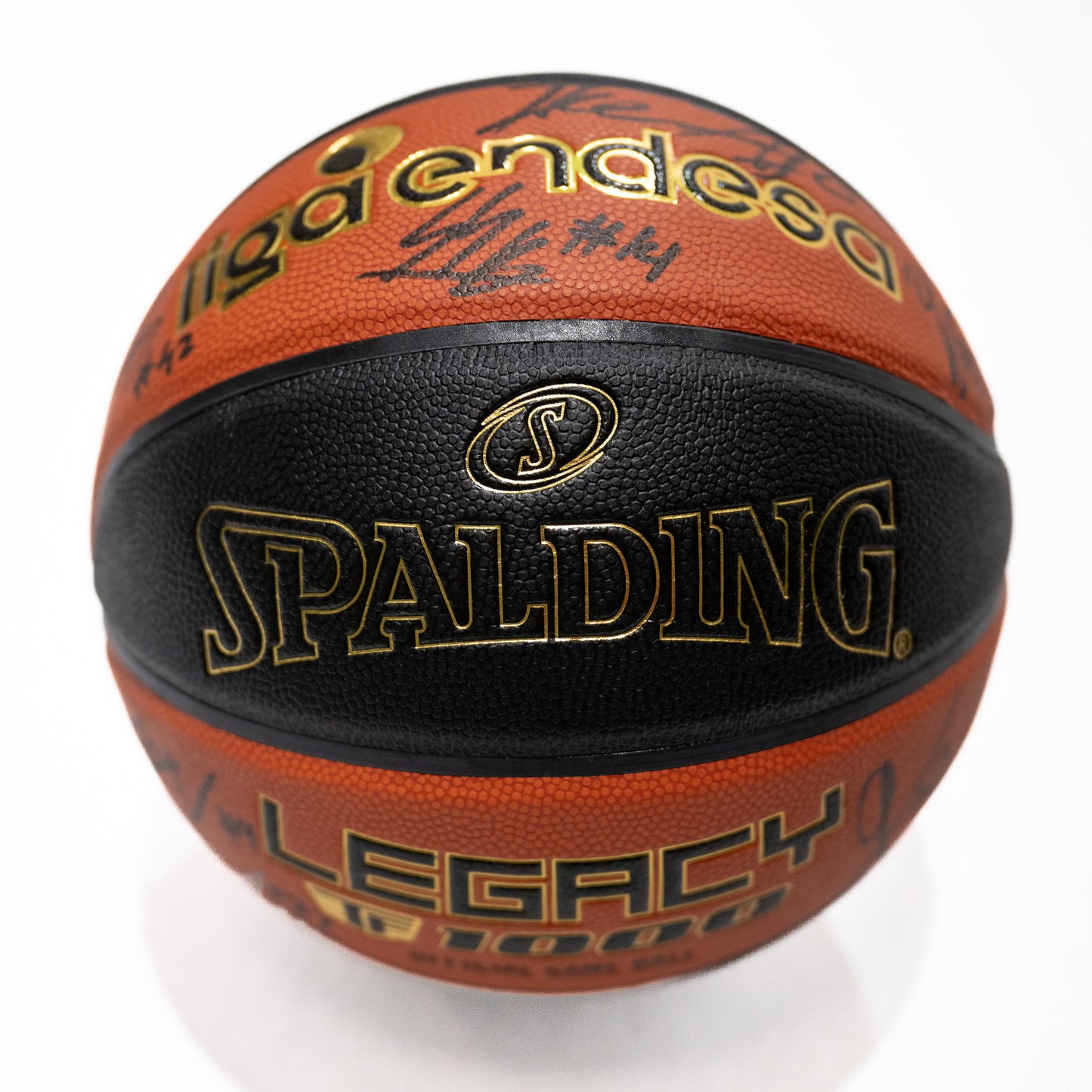 "Liga Endesa" ball signed by the 2023-2024 squad