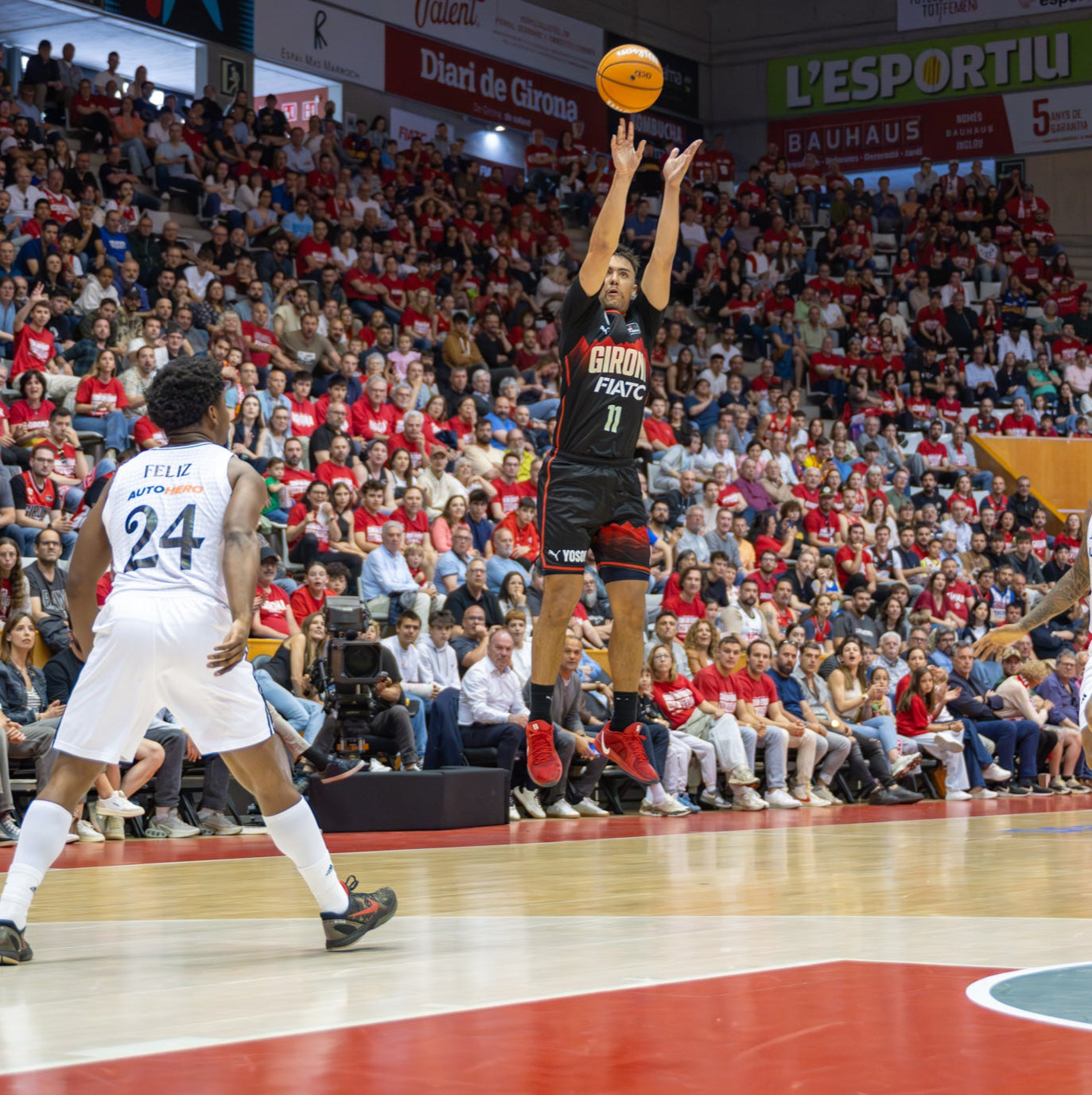 Jarod Lucas Signed T-Shirt 2024-2025 Season