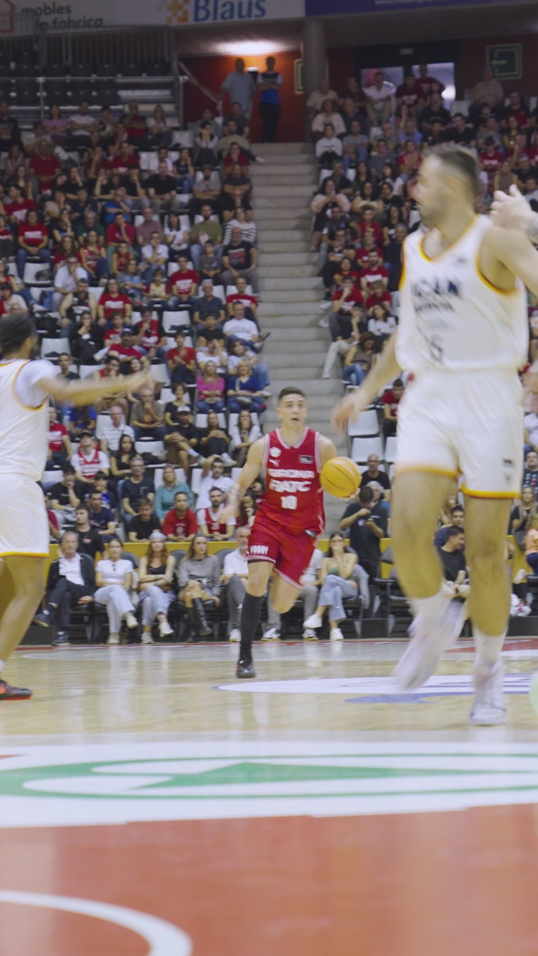 Load video: Girona Basketball Home Kit 25-26 T-Shirt